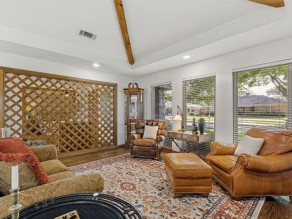 5th image of 5021 Norfolk Dr