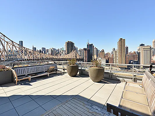 Rented by Cooper & Cooper Real Estate | media 49