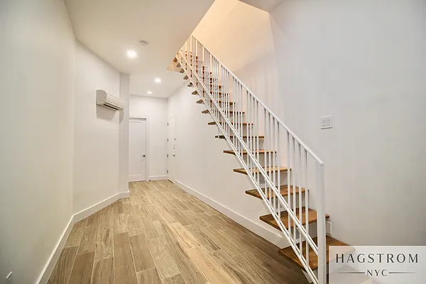 Rented by Hagstrom Management Inc | media 10