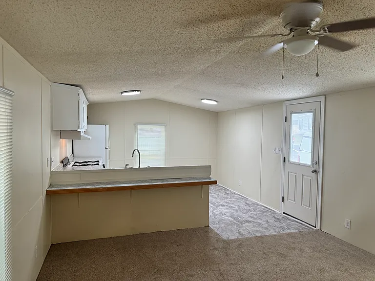 Lithia Manor (3666 Glenda St, Lithia Springs 30122) — Photo 21