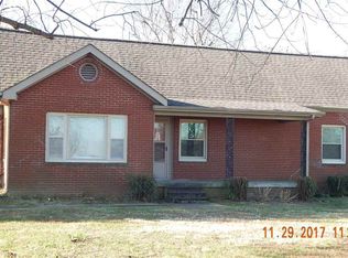 26 Frankfort Rd, Benton, KY 42025