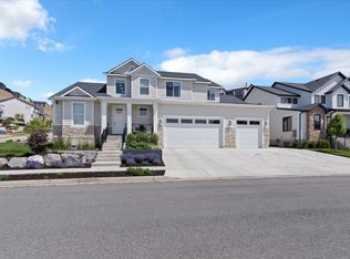 1046 W Seasons View Ct, Lehi, UT 84043