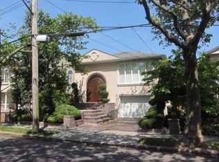 2708 Arkansas Dr, Brooklyn, NY 11234