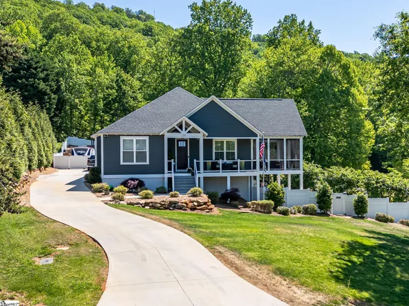 208 Mountain Edge Ct, Greenville, SC 29609