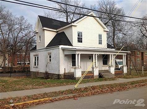 2nd image of 455 Woodland Ave
