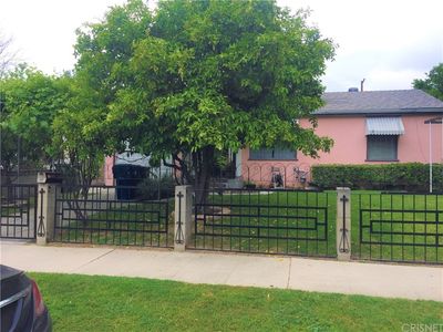 5845 Lemp Ave, North Hollywood, CA, 91601