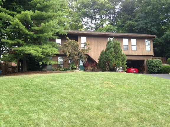 4th image of 6152 Foxdale Ct
