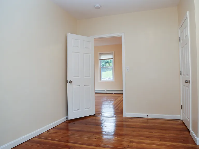 27 Watson St #2 — Photo 12