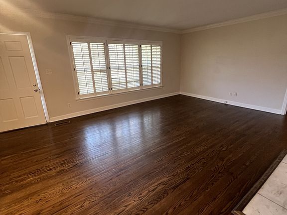 4th image of 2924 Mere Dr