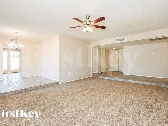 4th image of 3802 W Juniper Ave