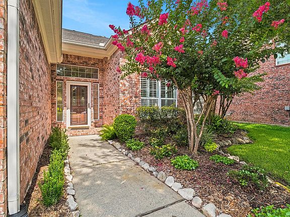 4th image of 539 Green Cedar Dr