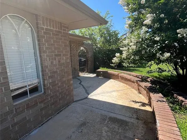 3604 N Willow Springs Dr, Oklahoma City, OK 73112