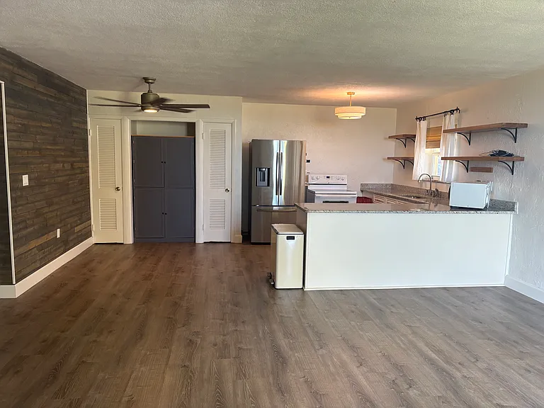 3820 Ocean Beach Blvd #10 — Photo 3