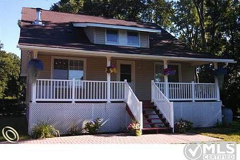 Auburn front view.jpg