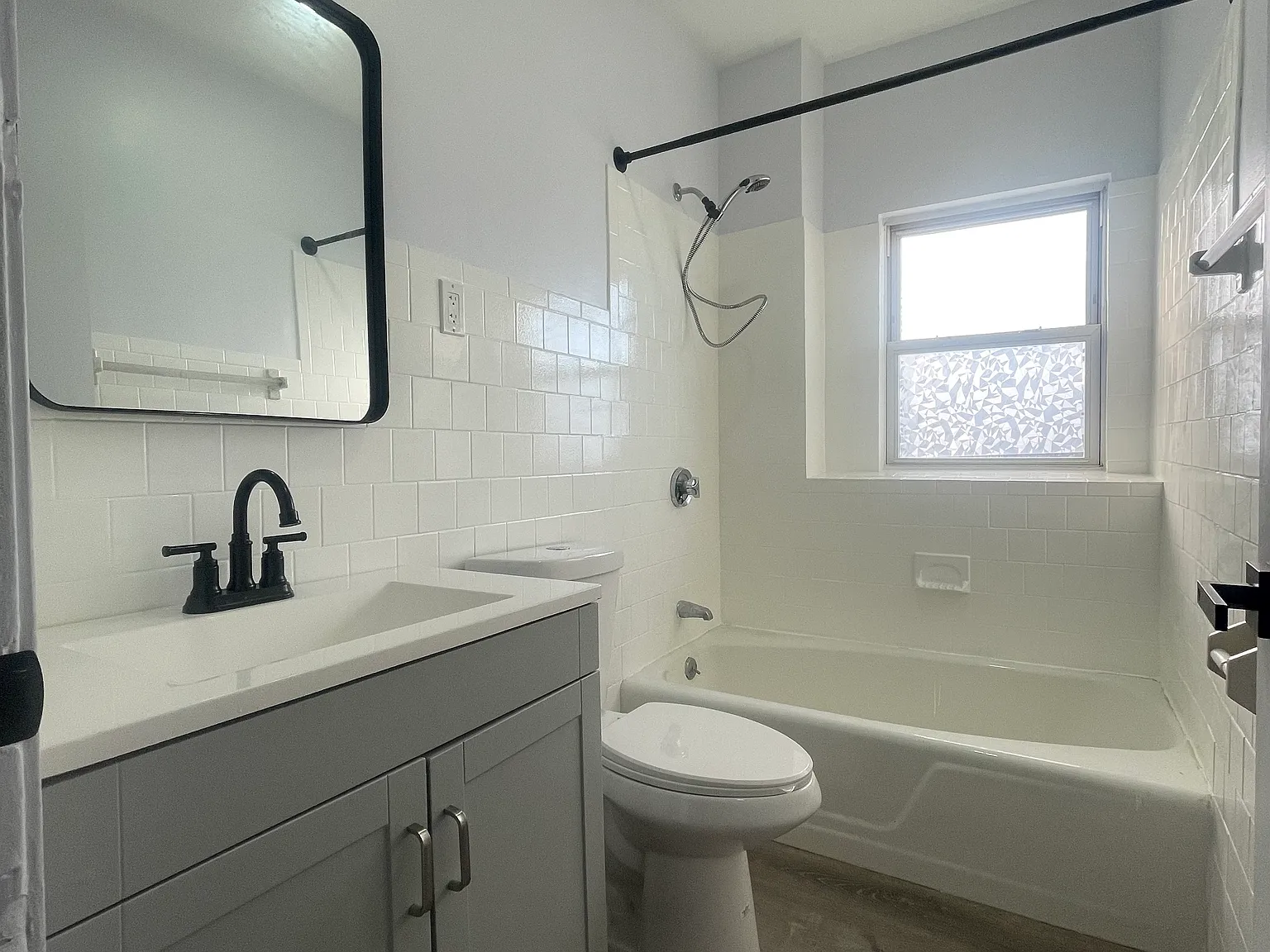 3 bed, 840 sqft, $1,700 — Photo 4