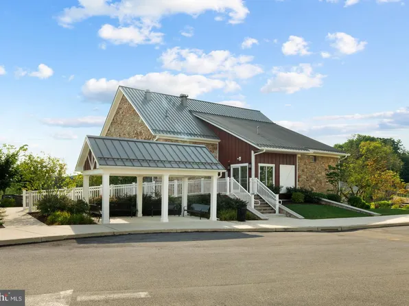 122 Lotus Ln, Malvern, PA 19355