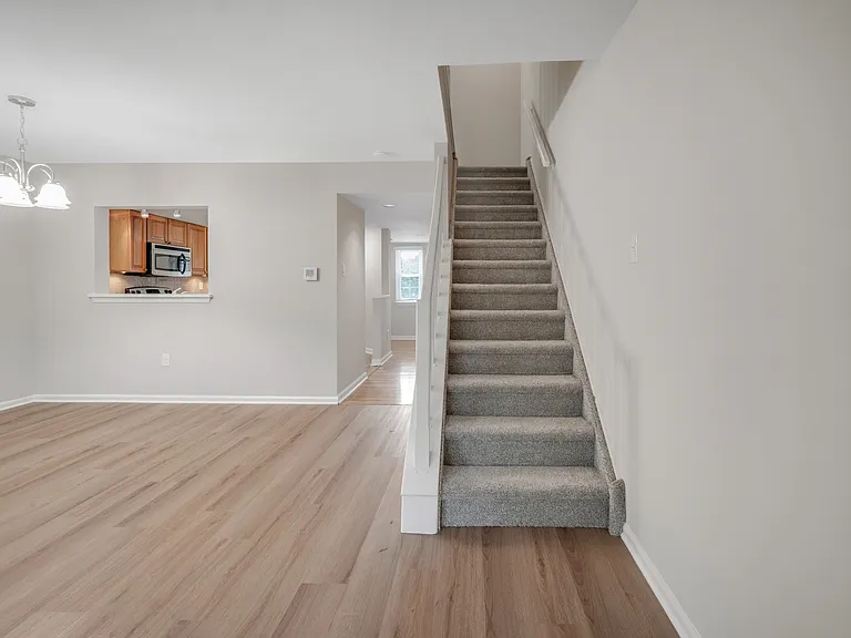 26 Taylors Way — Photo 11