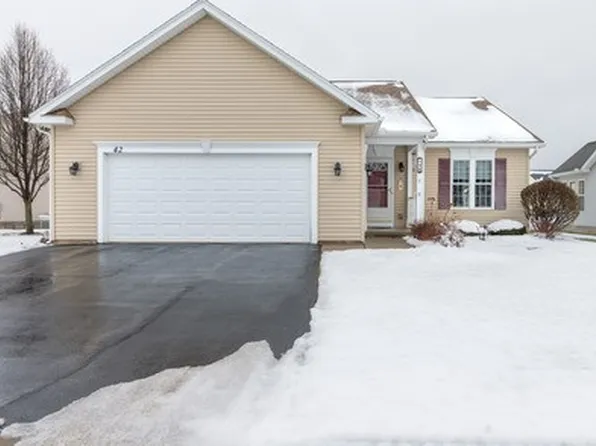 42 Leith Ln, Hilton, NY 14468