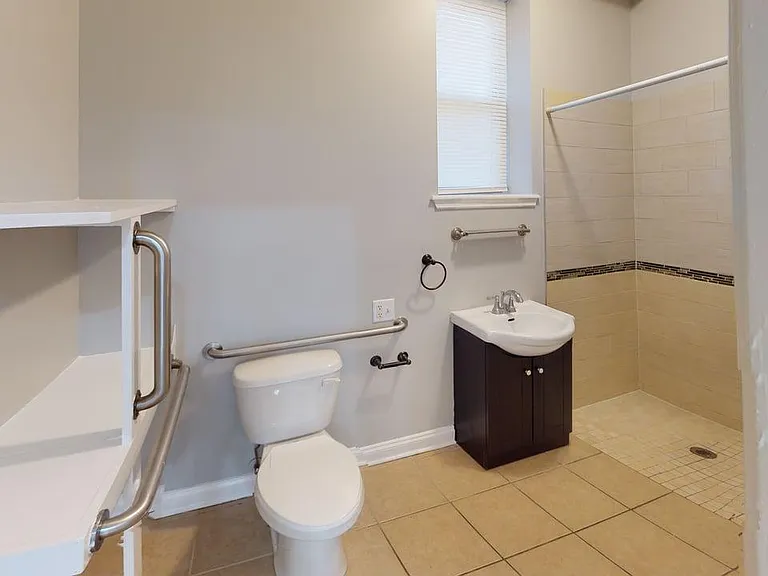 12013-15 S Eggleston Ave — Photo 6