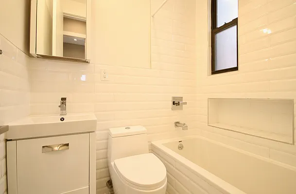 Rented by Rental Solutions Inc | media 20