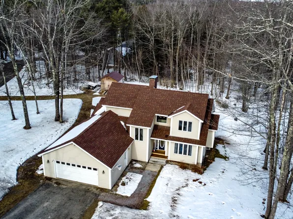 8 Acorn Lane, Lewiston, ME 04240