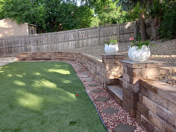 5th image of 4028 E Maplewood Pl