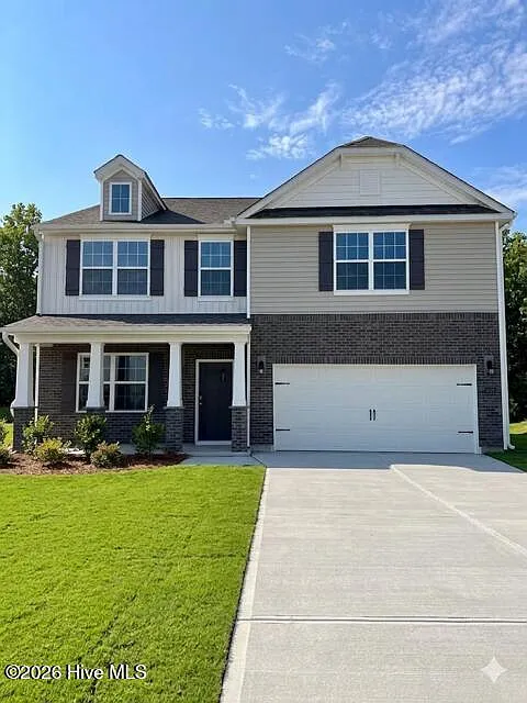 4 bed, 2.5 bath, 2824 sqft, $2,500 — Photo 1