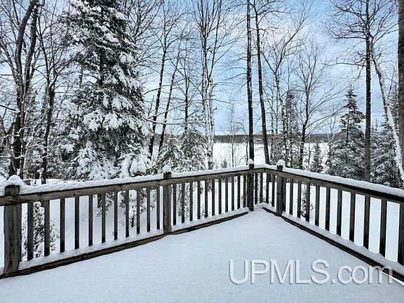 2nd image of 119 Maggie Point Rd