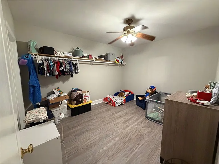 4857 Netherlands Pl — Photo 12