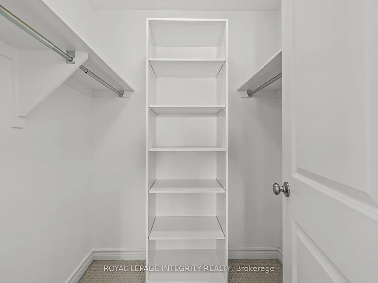 691 Capricorn Cir — Photo 27