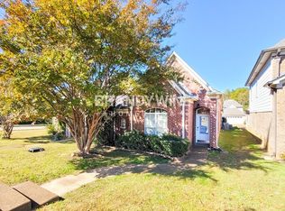 1343 Appling Rd, Cordova, TN 38016