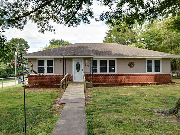 Sweet home in Miller