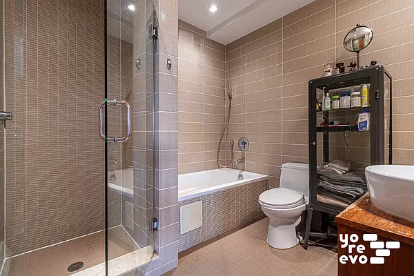 Sold by Yoreevo, LLC | media 11