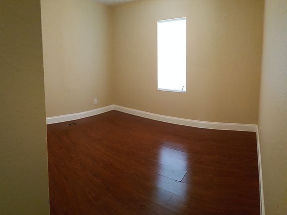 3rd image of 6112 Oakland Ave