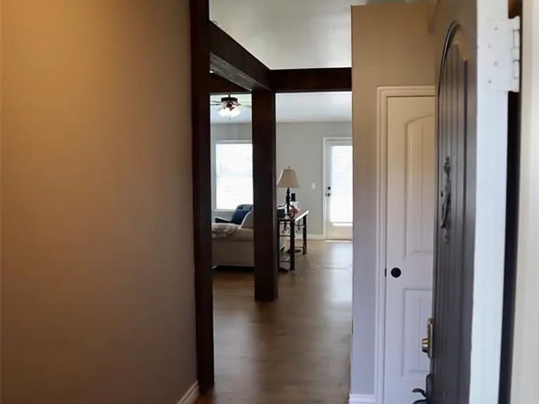 3029 Yosemite Dr — Photo 3