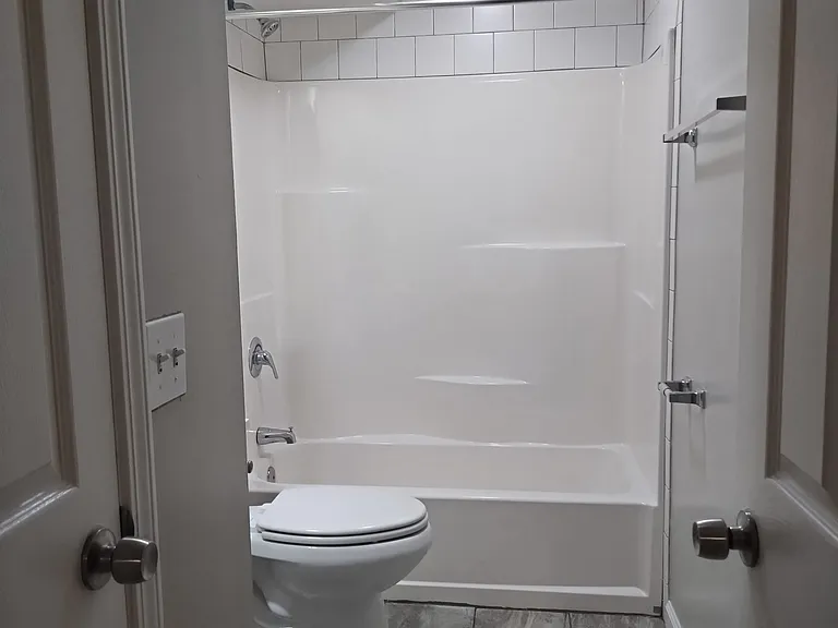 1920 Dallas Ave #5 — Photo 9
