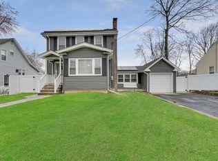 73 Jackson St, Keyport, NJ 07735