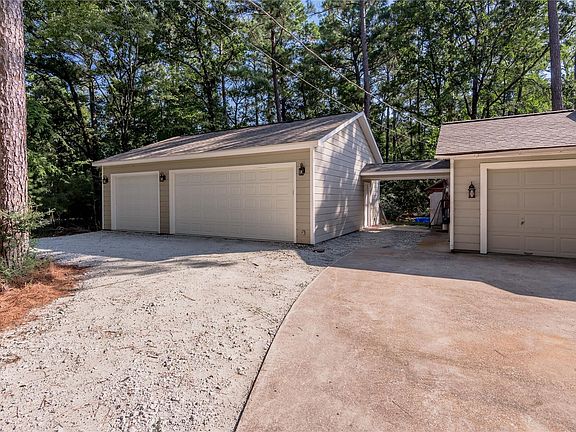 3rd image of 37 Spreading Oak