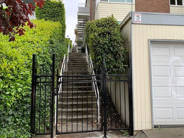 653 W Nickerson St #201 — Photo 13