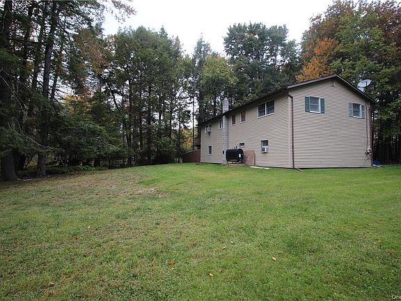 3rd image of 135 Lucky Lake Dr
