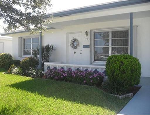 3rd image of 7105 NW 70th Ave