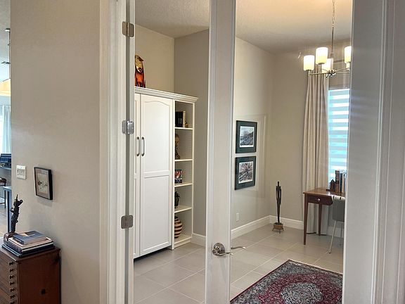 4th image of 10010 Driftwood Way