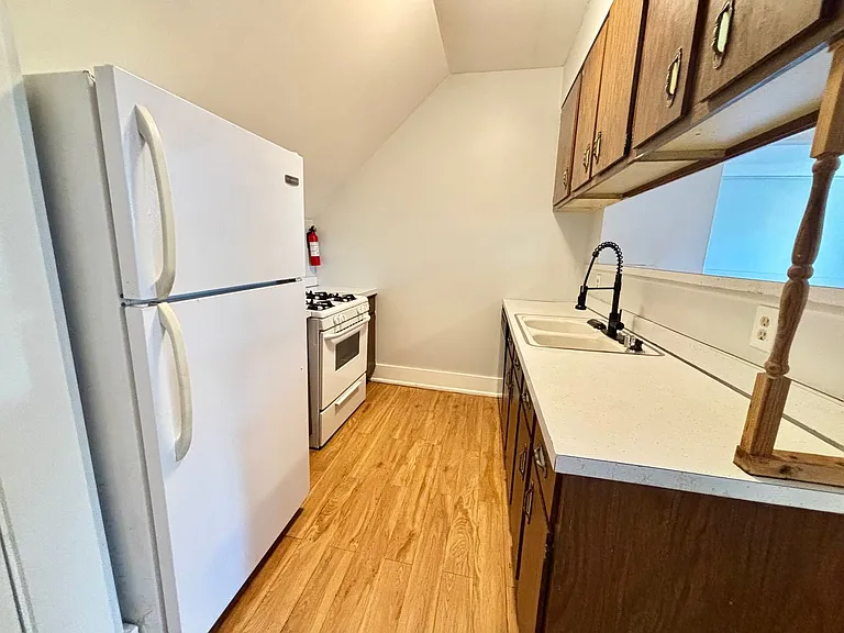 1406 S. 1st Street — Photo 24