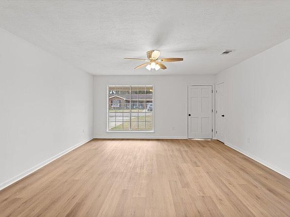 5th image of 104 Avenue D