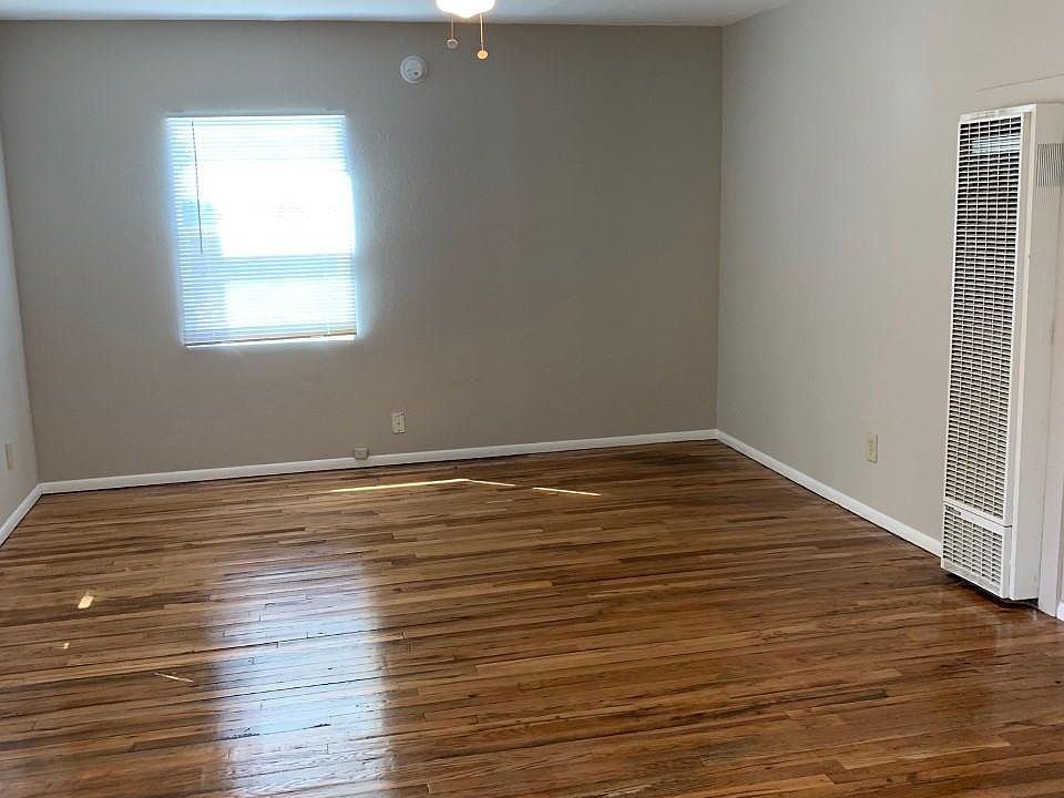 1st image of 401 E Hill Ave #A