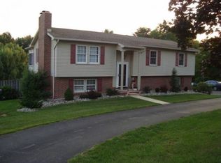 1050 Millers Spring Rd, York, PA 17406