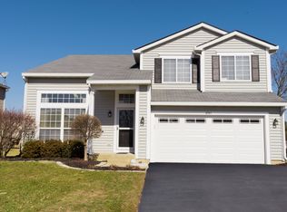 4741 Bordeaux Dr, Lake In The Hills, IL 60156