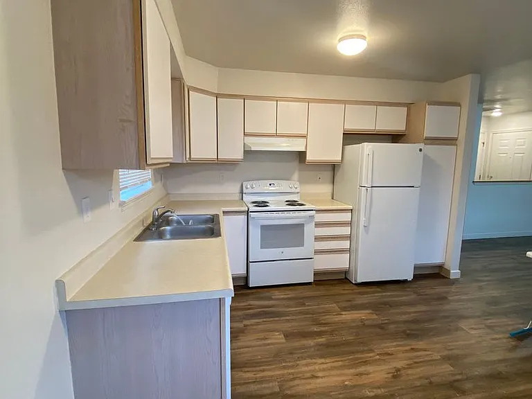 104 - Cascade — Photo 2