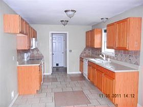 2nd image of 211 S Lynne Dr