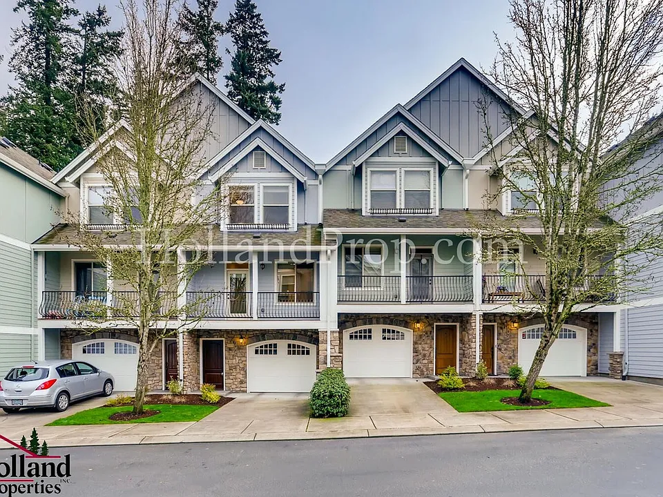 1982 NE 49th Way